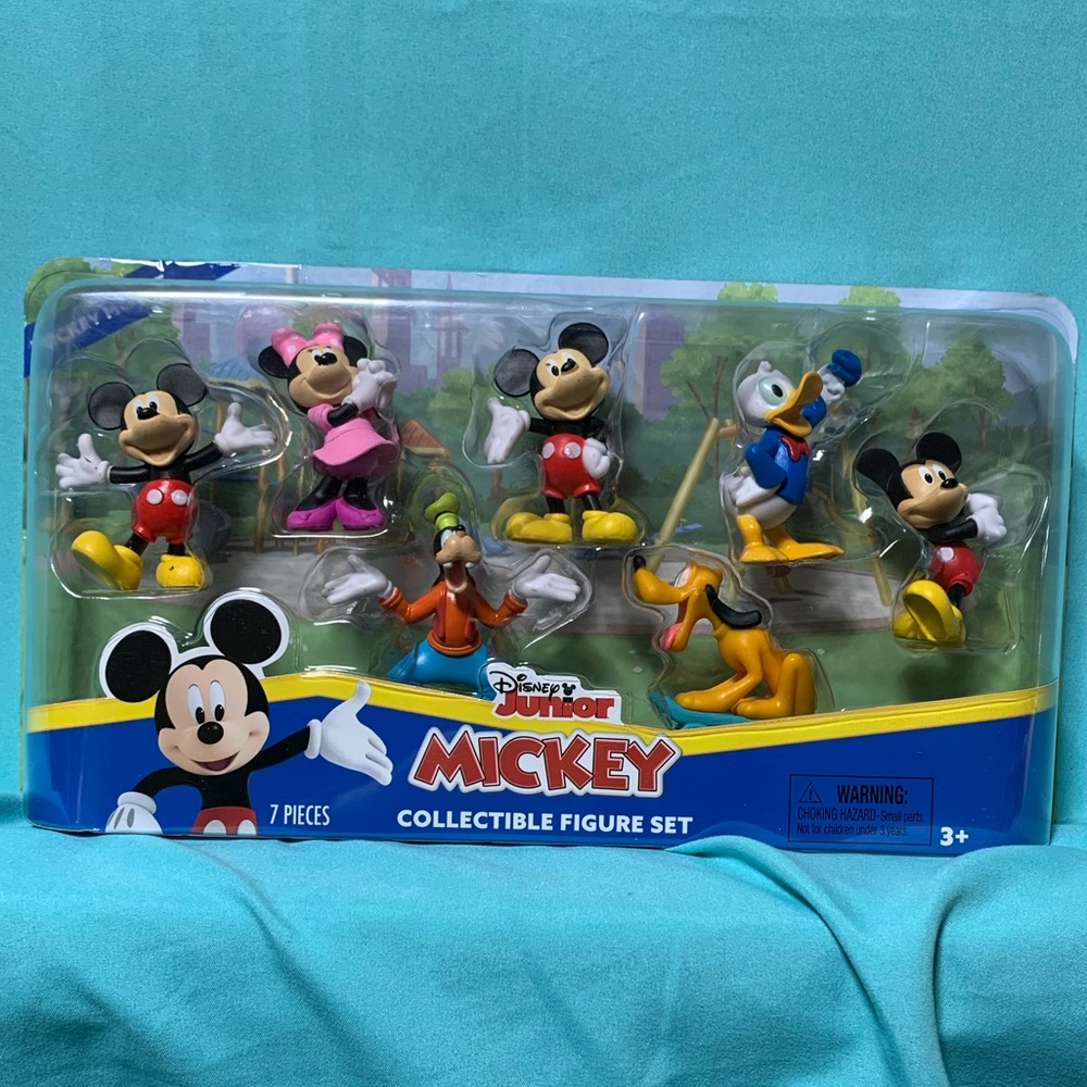 Disney Junior Mickey Collectible Figure Set